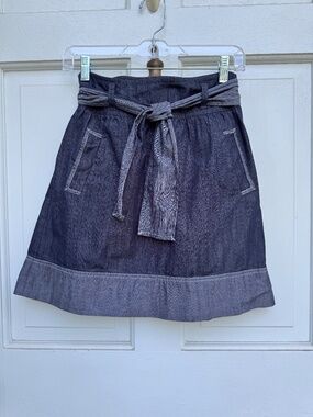 LOFT Petite Chambray A-Line Skirt Size 0P Blue/Gray, Tie Waist Pockets, side zip
